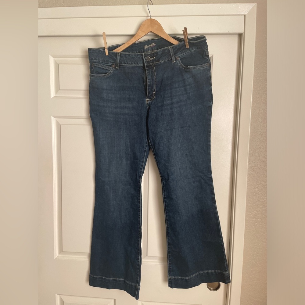 Women’s Wrangler Trouser Jeans